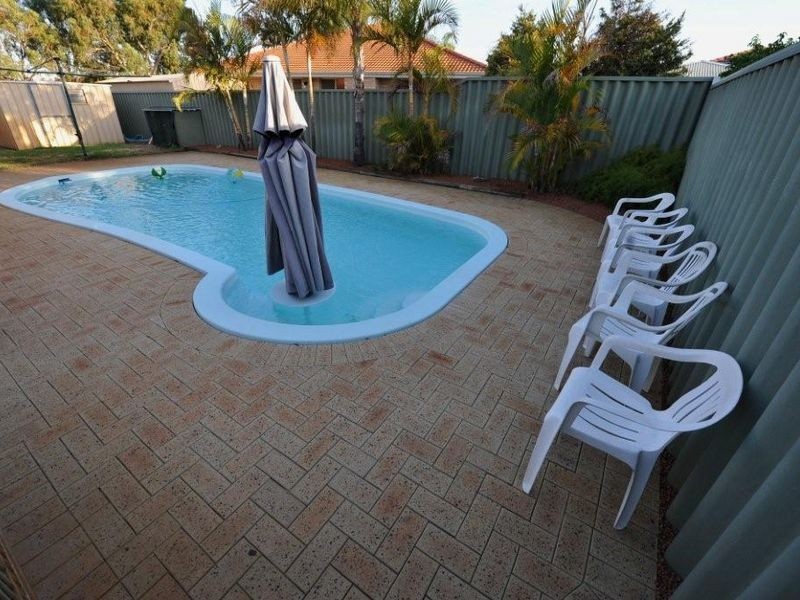 16 Hanstead Court, Ballajura WA 6066