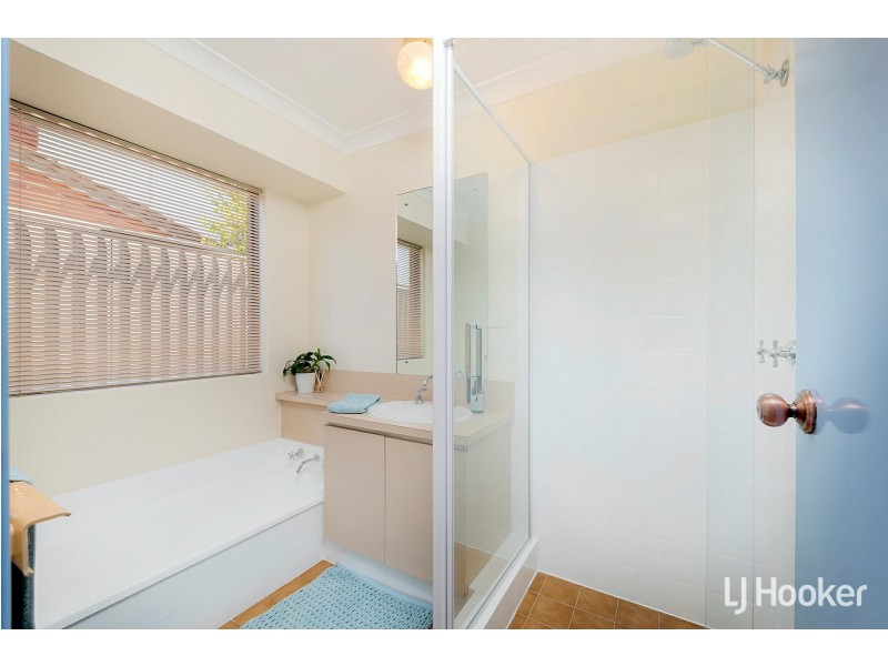 76 Murchison Way, Gosnells WA 6110