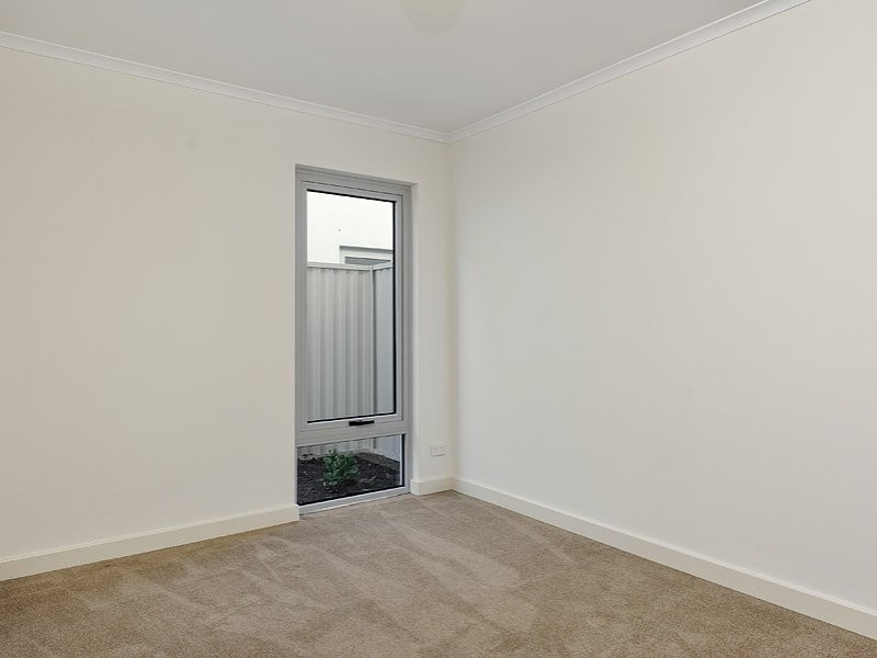 3/12 Bushlark Turn, Erskine WA 6210