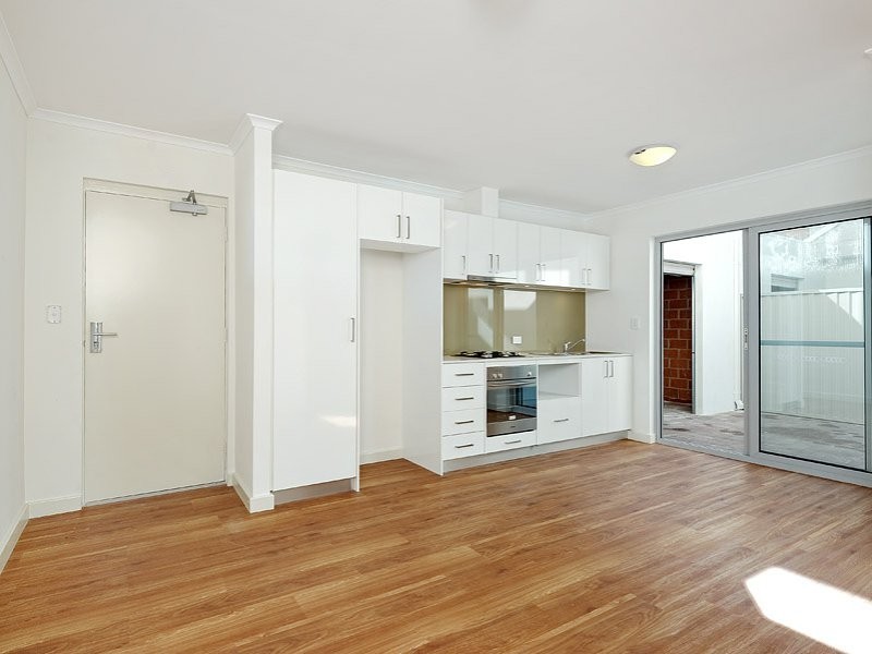 3/12 Bushlark Turn, Erskine WA 6210
