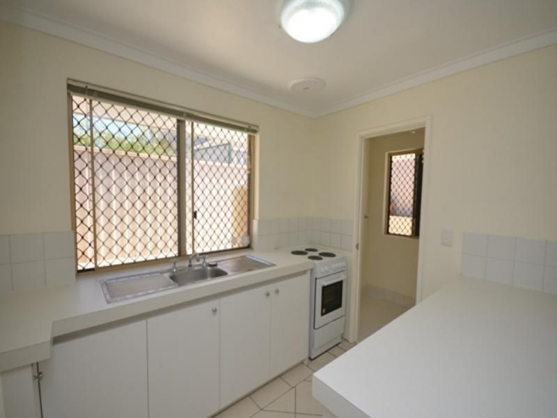 4/27 McMillian Street, Victoria Park WA 6100