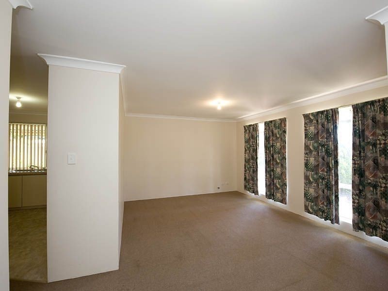 34 Hickson Avenue, Armadale WA 6112