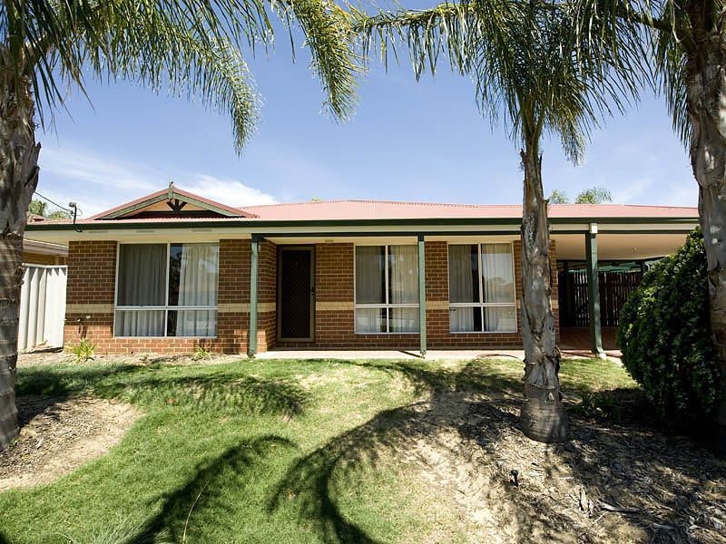 34 Hickson Avenue, Armadale WA 6112