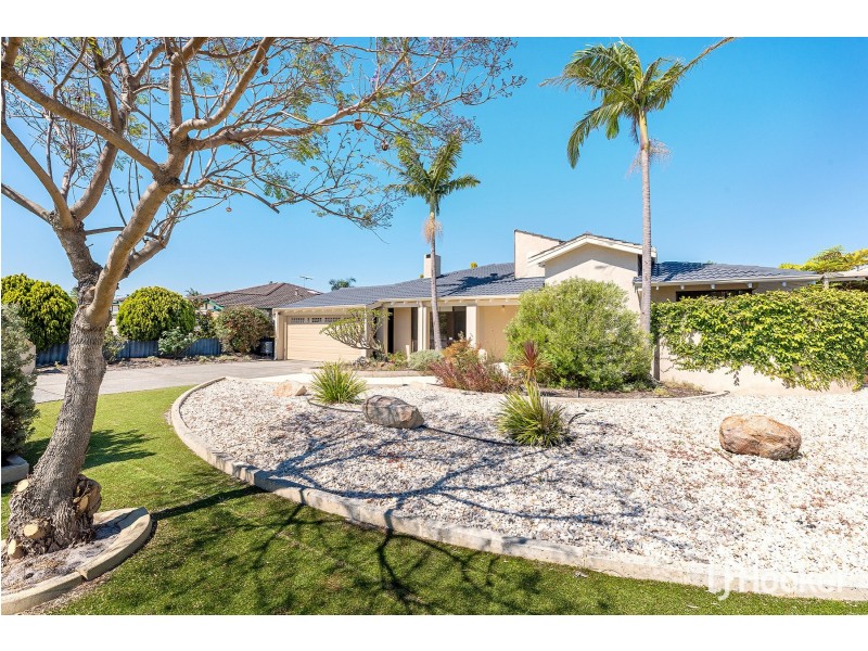 16 Calley Drive, Leeming WA 6149