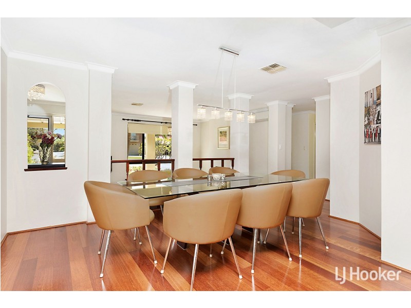 16 Calley Drive, Leeming WA 6149