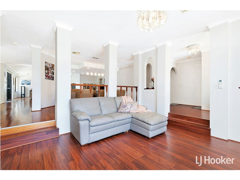 16 Calley Drive, Leeming WA 6149