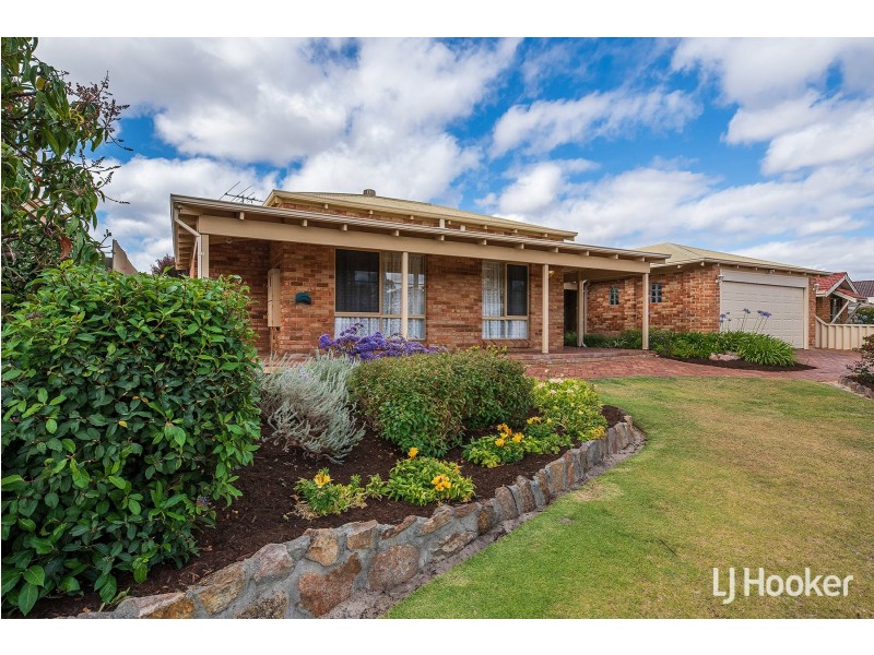 23 Broadbent Loop, Leeming WA 6149