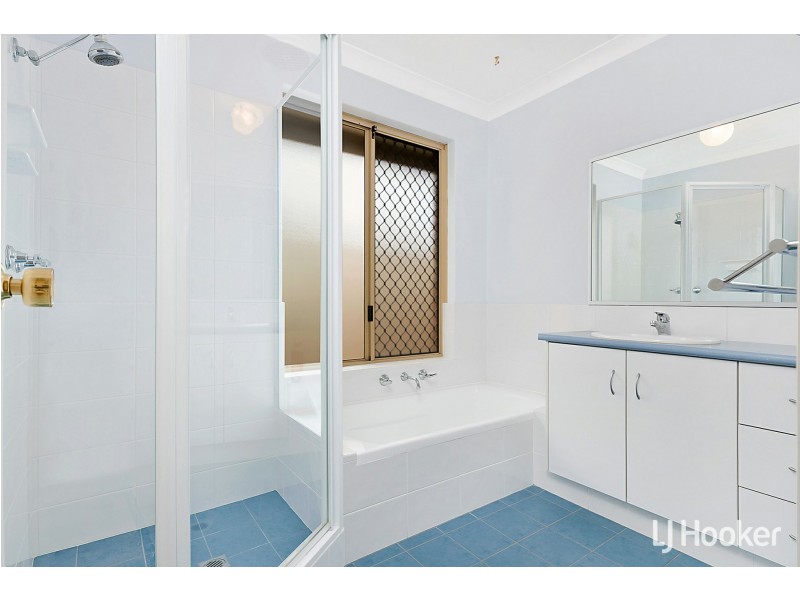 23 Broadbent Loop, Leeming WA 6149