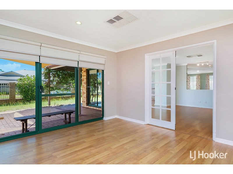 2 Osterley Retreat, Canning Vale WA 6155