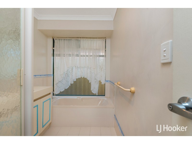 2 Osterley Retreat, Canning Vale WA 6155