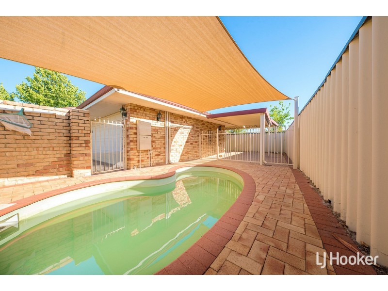 2 Osterley Retreat, Canning Vale WA 6155