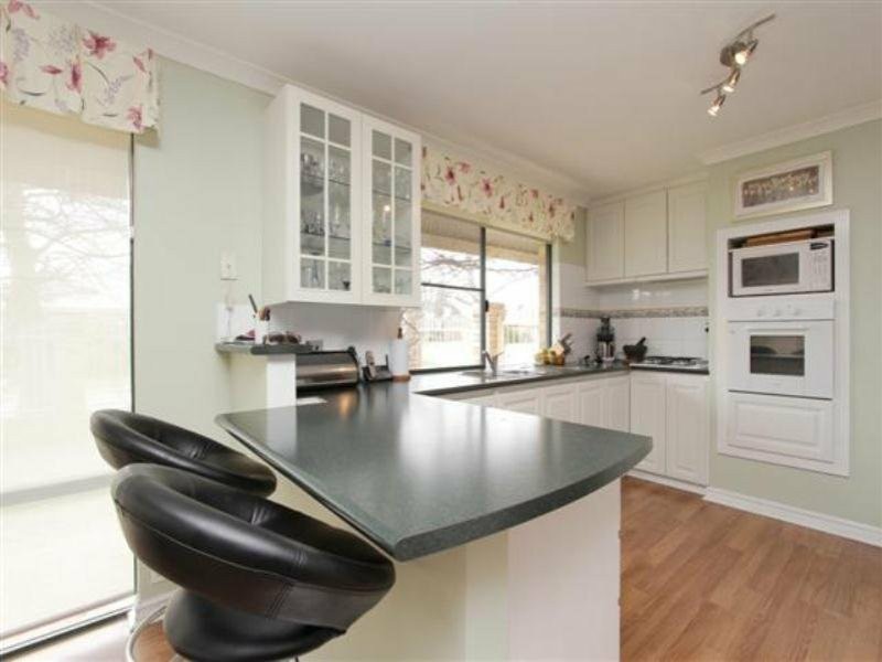 2 Osterley Retreat, Canning Vale WA 6155