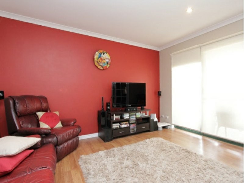 2 Osterley Retreat, Canning Vale WA 6155