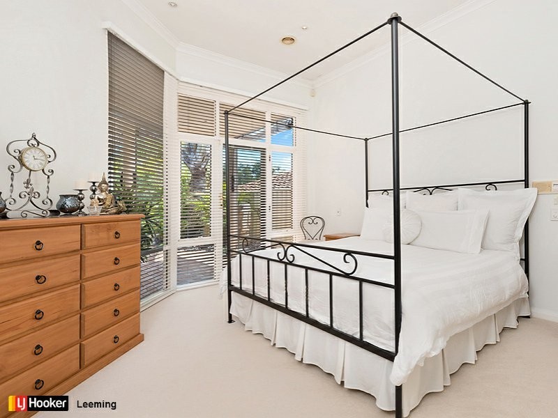 14 Carpenter Rise, Bull Creek WA 6149