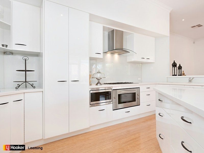 14 Carpenter Rise, Bull Creek WA 6149