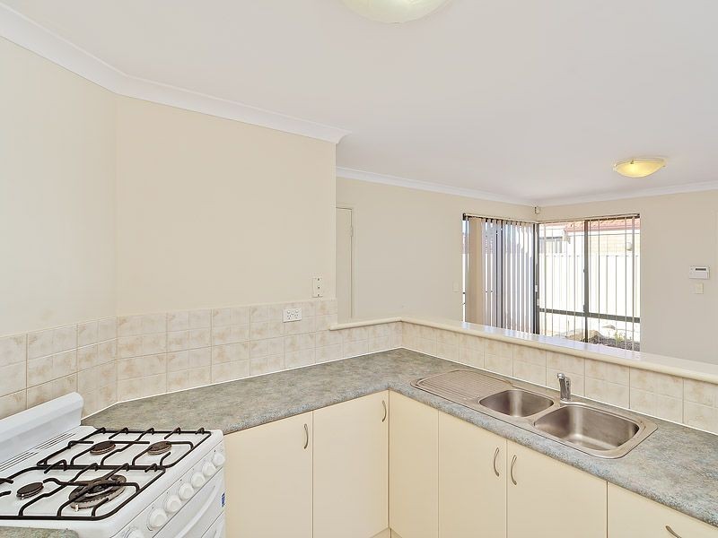 11/13 Rimmington Court, South Lake WA 6164