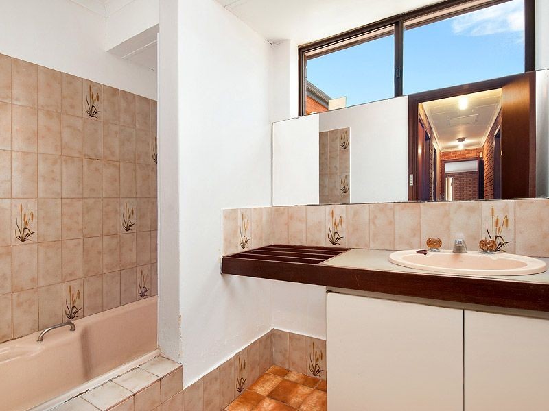 9 Sewell Court, Leeming WA 6149