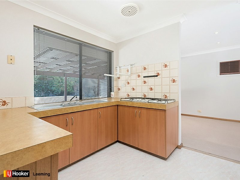 7 Reardon Court, Leeming WA 6149