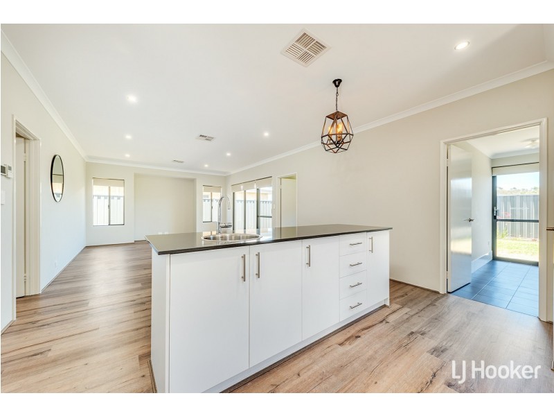 112 Woolcoot Road, Wellard WA 6170
