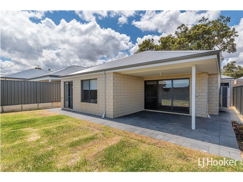 112 Woolcoot Road, Wellard WA 6170