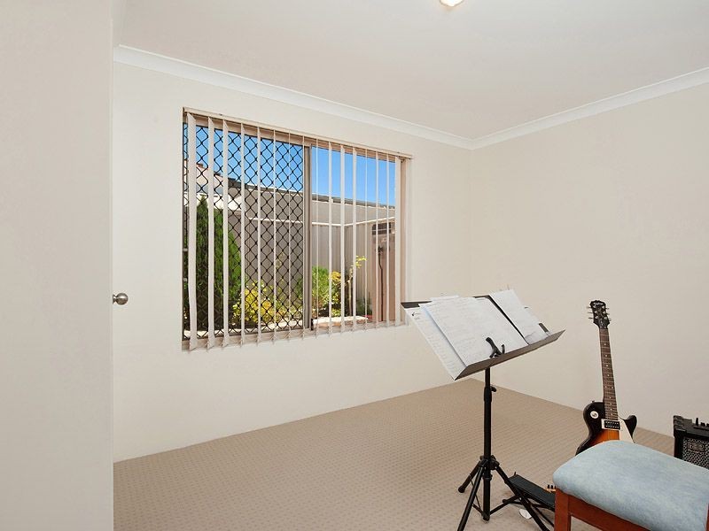 30A Crawford Street, Cannington WA 6107