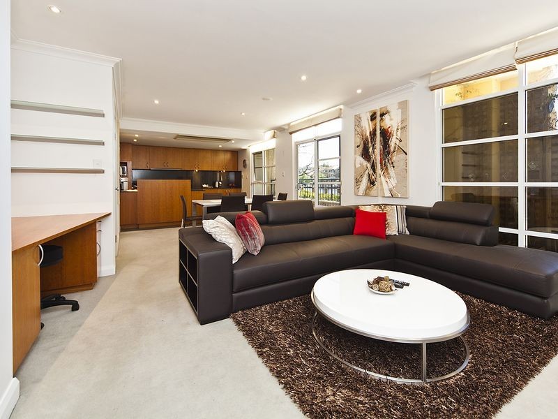 2/20 Royal Street, East Perth WA 6004