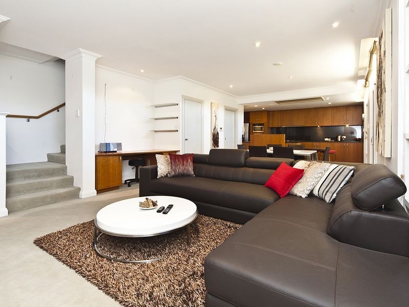 2/20 Royal Street, East Perth WA 6004