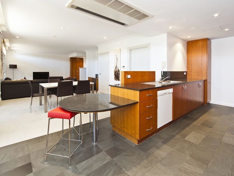 2/20 Royal Street, East Perth WA 6004