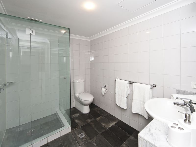 2/20 Royal Street, East Perth WA 6004