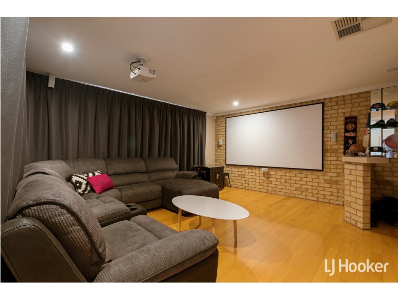 60 Merrifield Circle, Leeming WA 6149