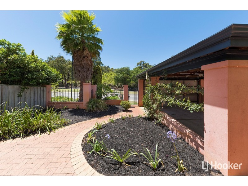 4/5 Doherty Road, Coolbellup WA 6163