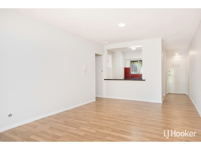 4/5 Doherty Road, Coolbellup WA 6163