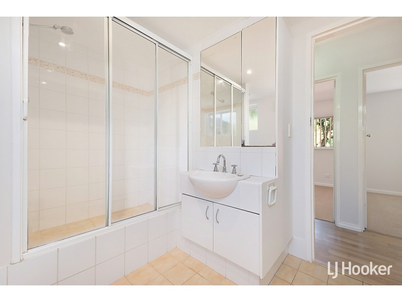 4/5 Doherty Road, Coolbellup WA 6163