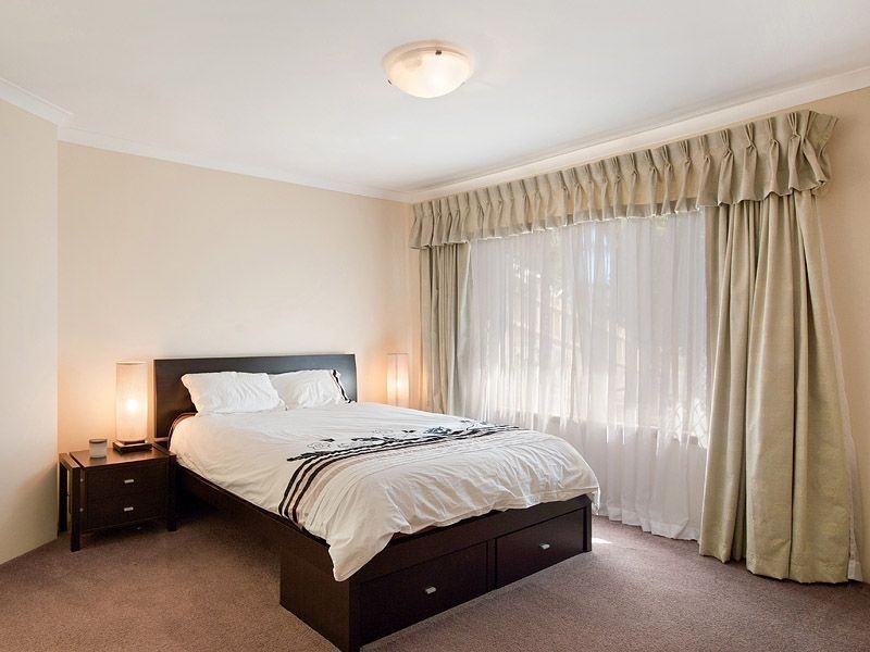 7 Sellen Court, Leeming WA 6149