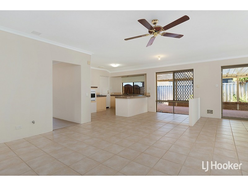 9 Ironwood Court, Thornlie WA 6108