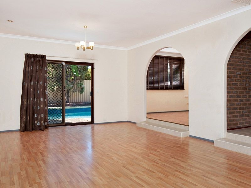 5 Dewis Place, Bull Creek WA 6149