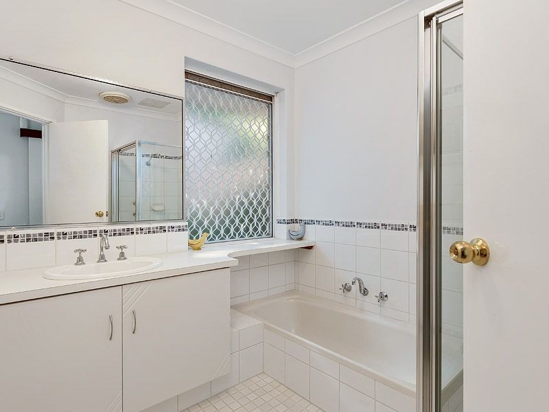 36 McGuiness Drive, Leeming WA 6149