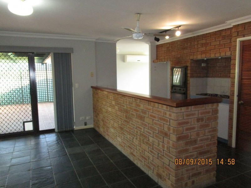 8 Gilchrist Avenue, Bibra Lake WA 6163