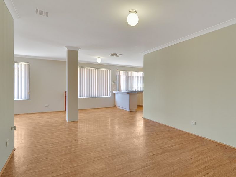 19 Lydiard Retreat, Canning Vale WA 6155