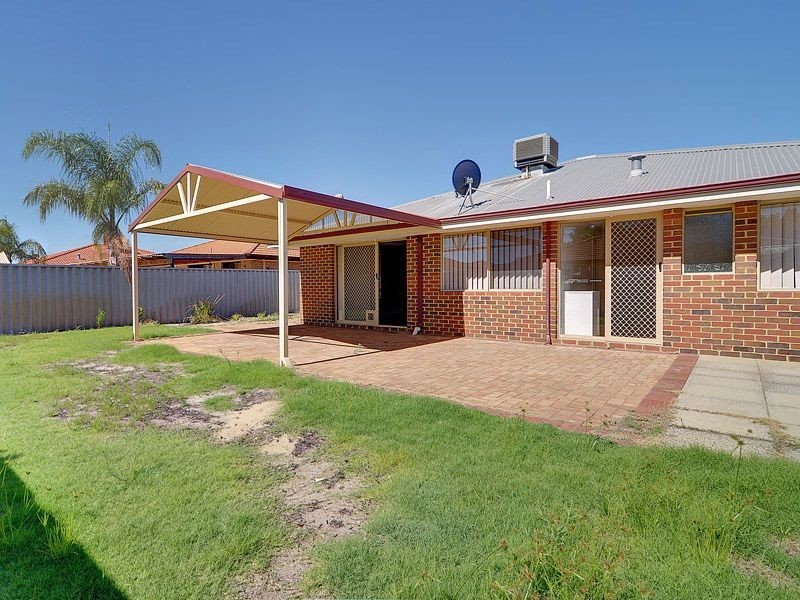 19 Lydiard Retreat, Canning Vale WA 6155