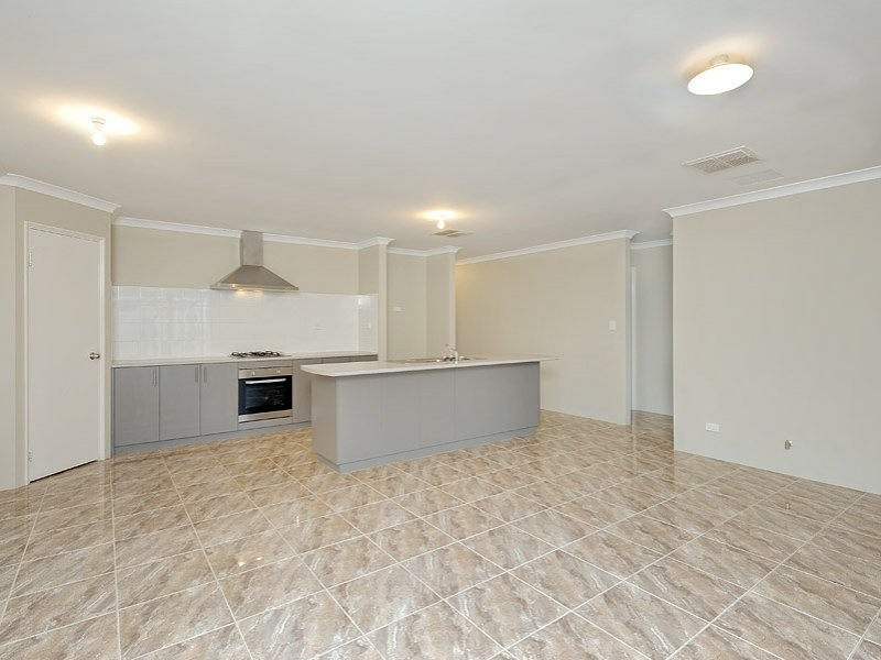33 Descanso Loop, Aubin Grove WA 6164