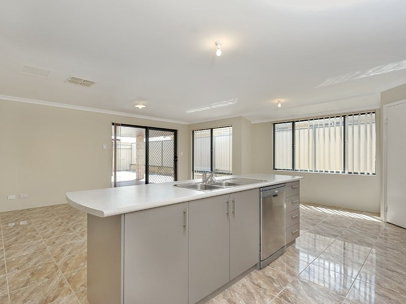 33 Descanso Loop, Aubin Grove WA 6164