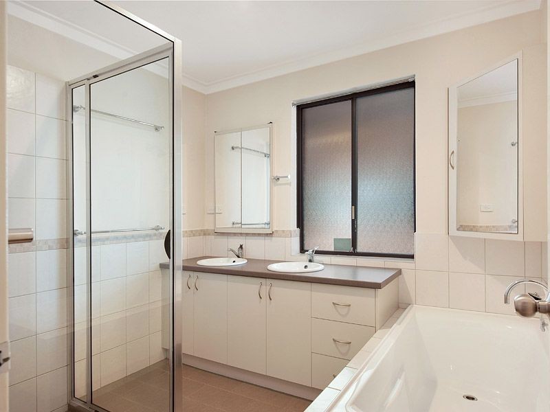 9 Nigel Court, Leeming WA 6149