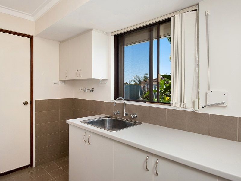 9 Nigel Court, Leeming WA 6149