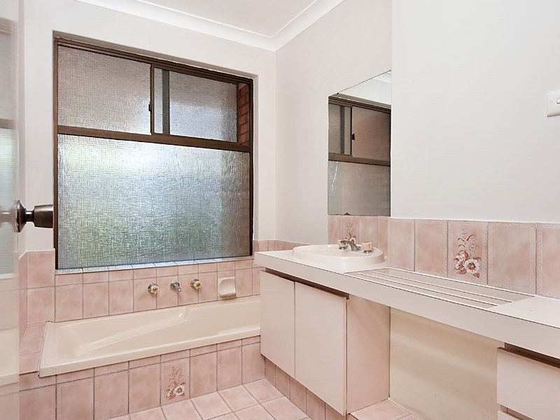 22 Dean Road, Bateman WA 6150