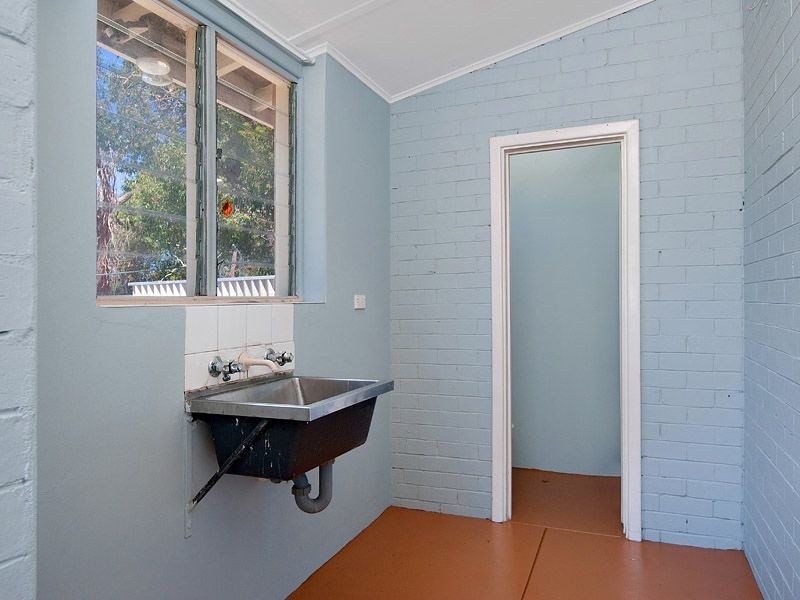 5 Rosalind Way, Coolbellup WA 6163