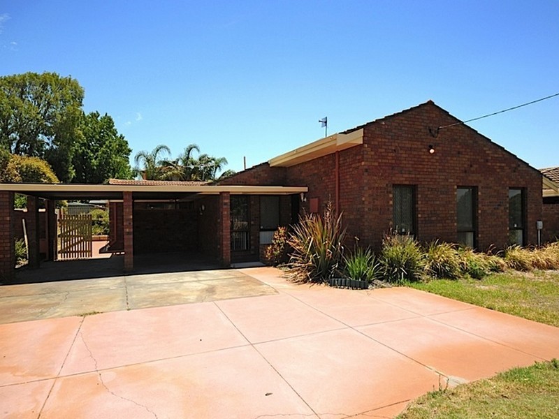 131 Parry Avenue, Bull Creek WA 6149