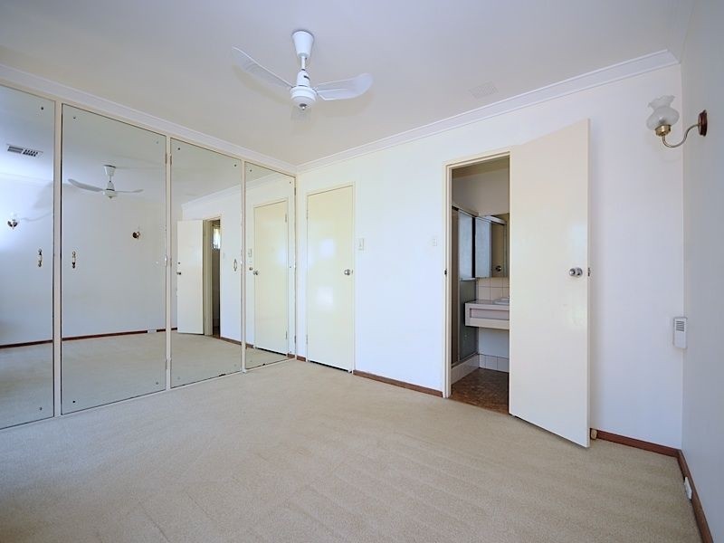 131 Parry Avenue, Bull Creek WA 6149