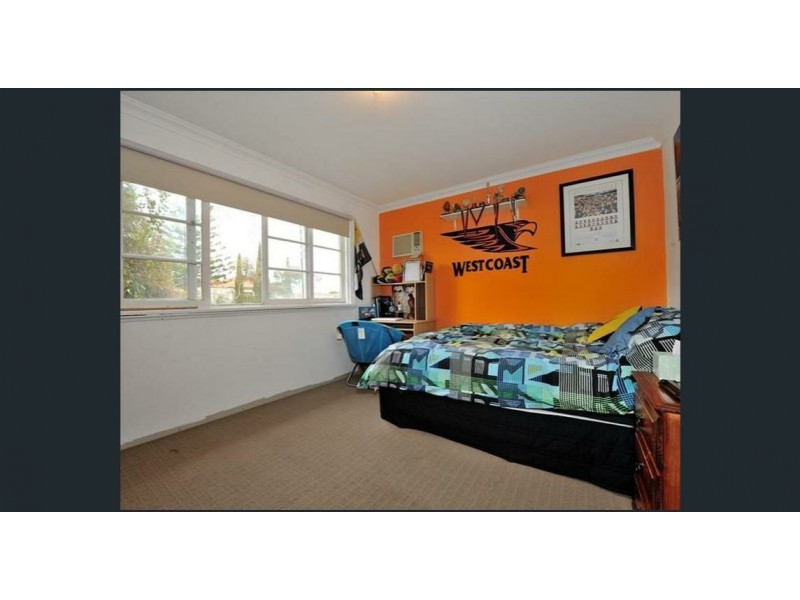 9 May Street, Rockingham WA 6168