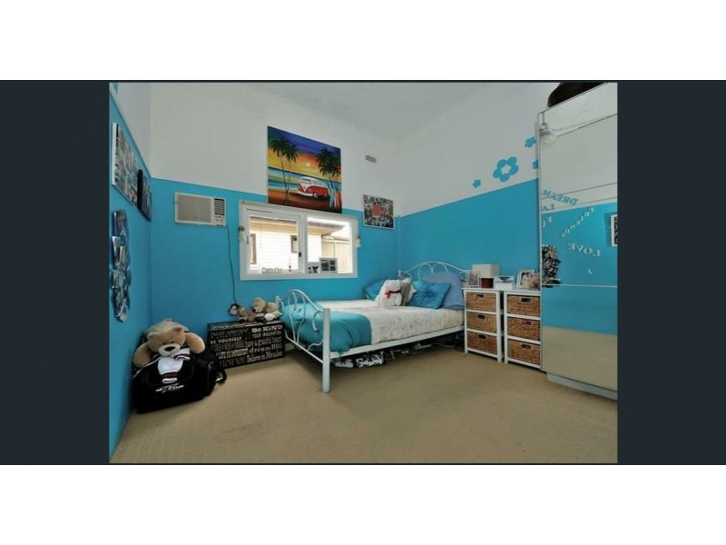 9 May Street, Rockingham WA 6168